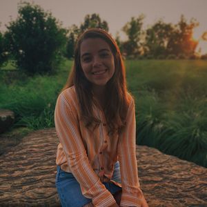 Meet your Posher, Maya